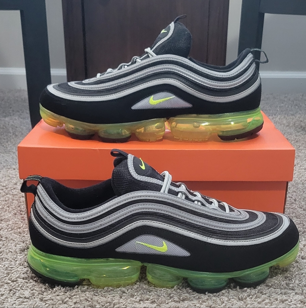Nike Air VaporMax 97 'Japan'